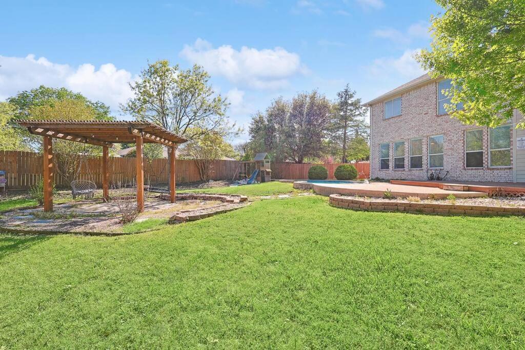 Wellness Oasis 5Br W Pool + Huge Yard + Fire Pit Villa Sachse Екстериор снимка